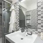 Urbana Lodge, Monti Apartment Rome